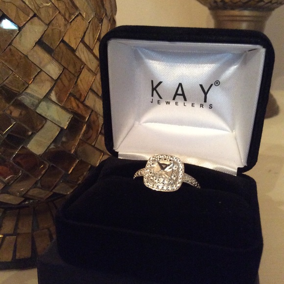 LAST ONE ❤️ Kay Jewelers White Sapphire Ring - Picture 3 of 7